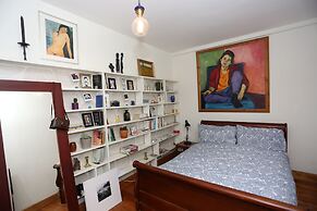 Stay Retro in Soho