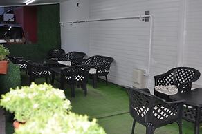 Admiral Hotel
