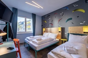 Kalemi's Beachside Hotel
