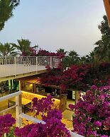 Kalemi's Beachside Hotel