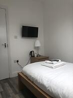 The Broadway Hotel - London Heathrow
