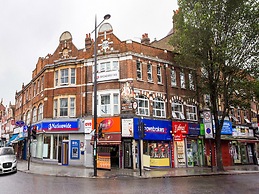 The Broadway Hotel - London Heathrow