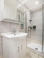 The Broadway Hotel - London Heathrow
