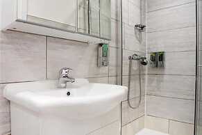 The Broadway Hotel - London Heathrow
