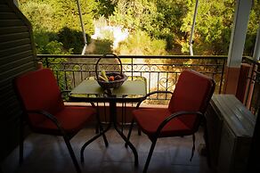 Nontas Home