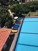 Wind Mill Villa Hotel