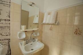 Ilaeira rooms