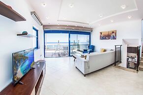 Villa Azure