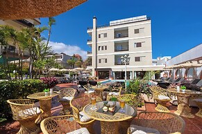 Hotel Don Manolito