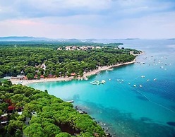 Hotel Albamaris