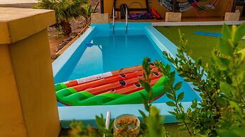 Twin Fin Surf Camp - Hostel