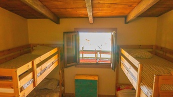 Twin Fin Surf Camp - Hostel