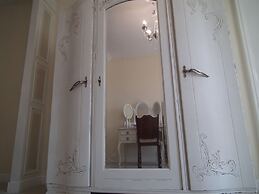 No 6 Bed & Breakfast