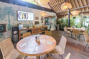 The Green Room Seminyak - Hostel