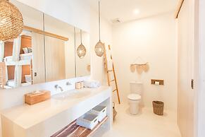 The Green Room Canggu - Hostel