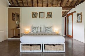 The Green Room Canggu - Hostel