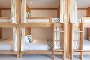 The Green Room Canggu - Hostel