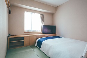 Hamilton Hotel Blue
