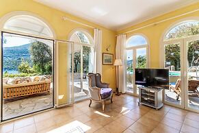 Villa Elpida