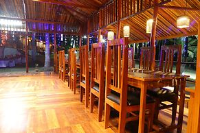 Rainforest Resort