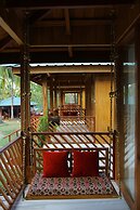 Rainforest Resort