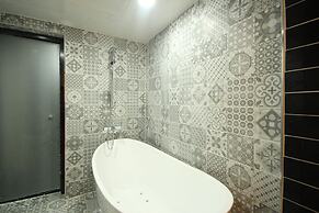 Gray Hotel