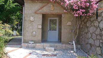 Onur Motel Faralya