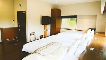Wires Hotel