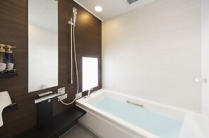 Wires Hotel