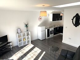 Grand Central Budget Modern Apartments