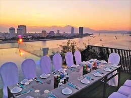 IBIZA Riverfront Da Nang Hotel