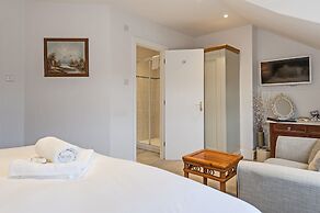 Apple Tree Guest House