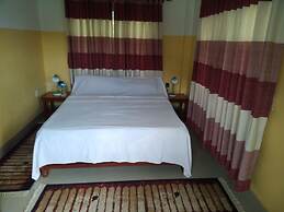 Happy Sedi Lodge