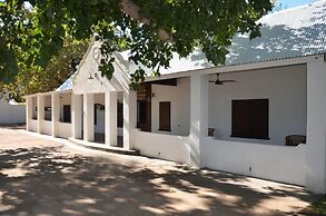 La Paris Estate