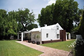 La Paris Estate