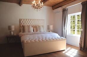 La Paris Estate