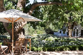 La Paris Estate