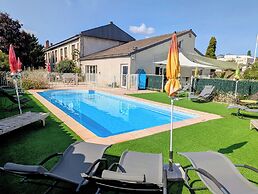 Moodz Hotel