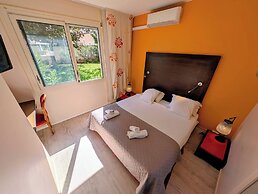 Moodz Hotel