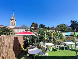 Moodz Hotel