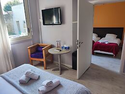 Moodz Hotel