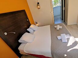Moodz Hotel
