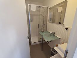Moodz Hotel