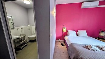 Moodz Hotel