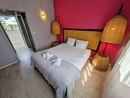 Moodz Hotel