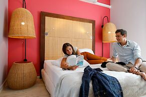 Moodz Hotel