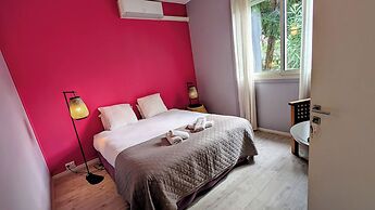 Moodz Hotel