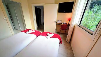 Moodz Hotel