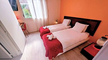Moodz Hotel