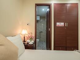 Johnny Hotel